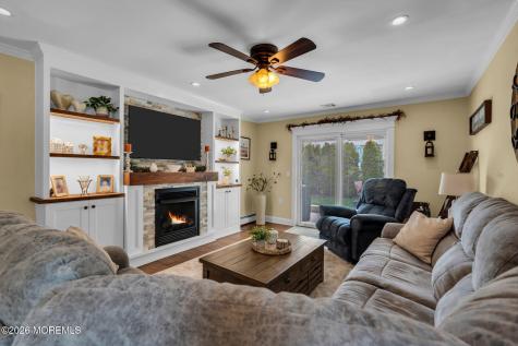 98 Narberth Way Toms River NJ 08757