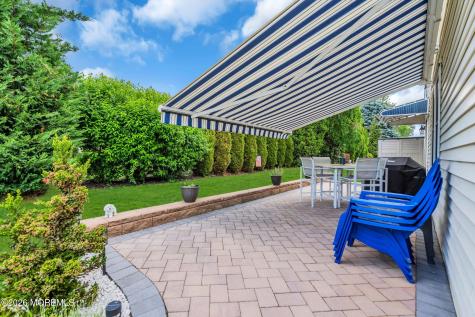 98 Narberth Way Toms River NJ 08757