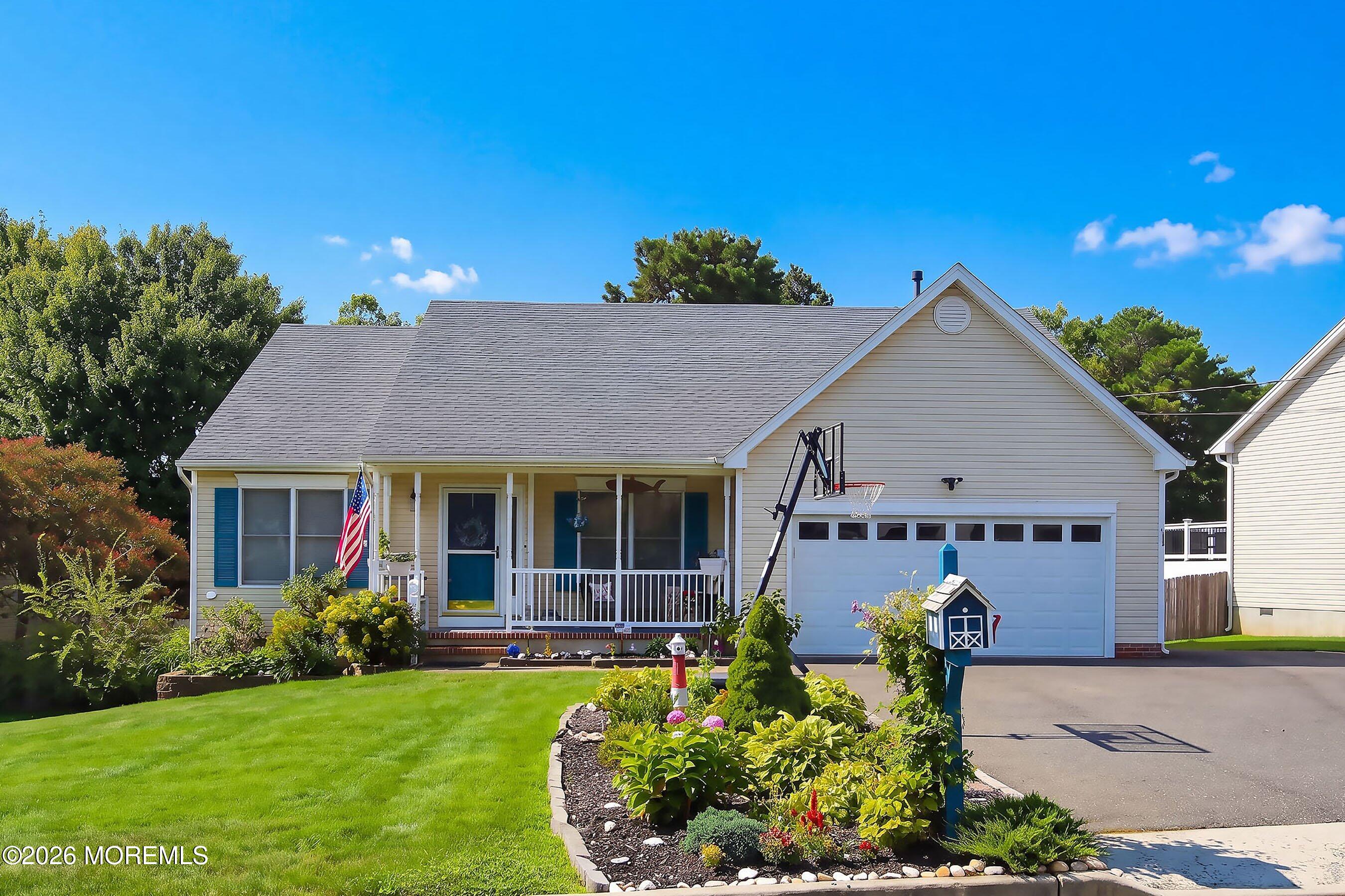 Manahawkin NJ, 133 Mooring Road