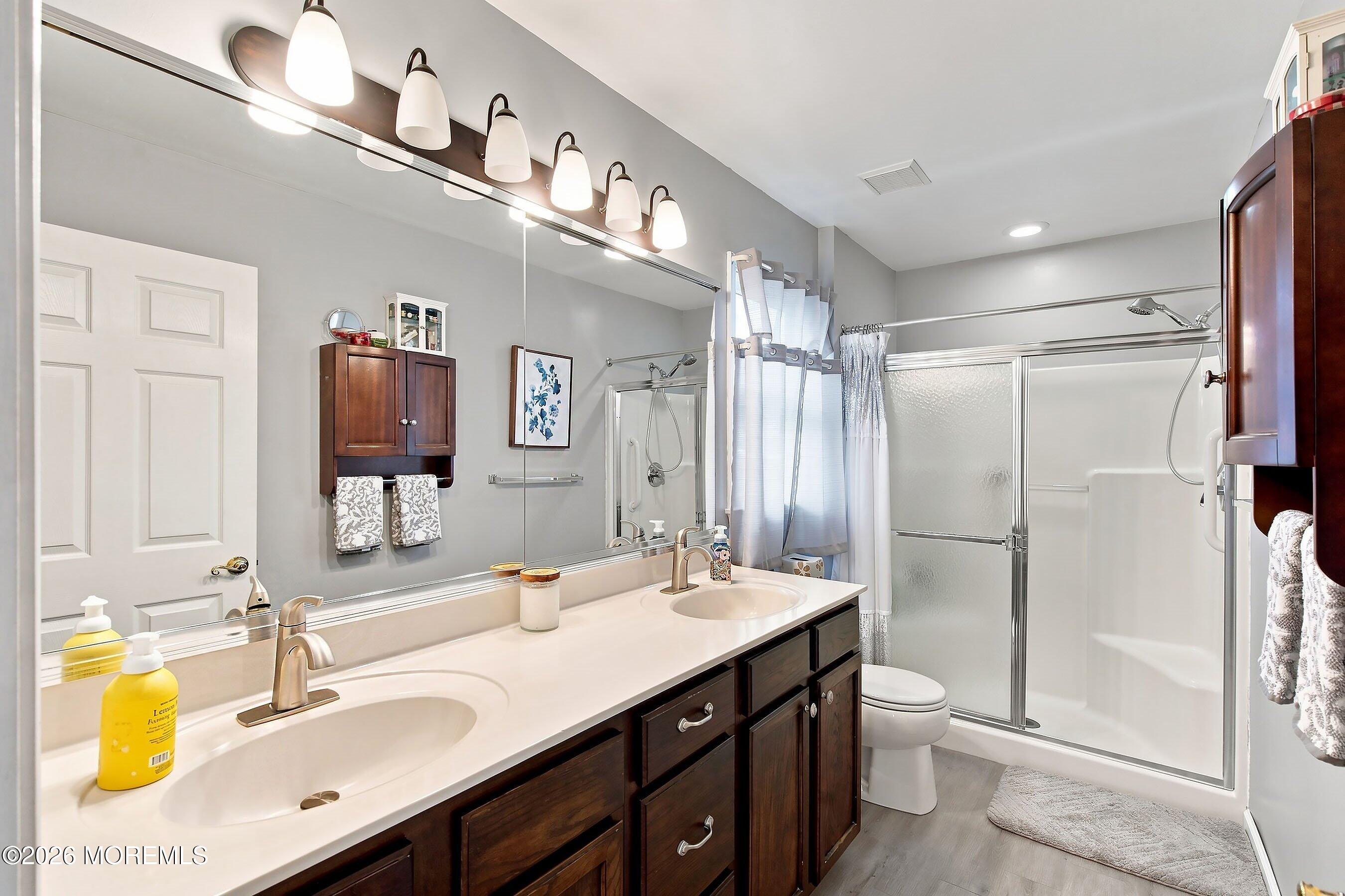 133 Mooring Road Manahawkin NJ 08050