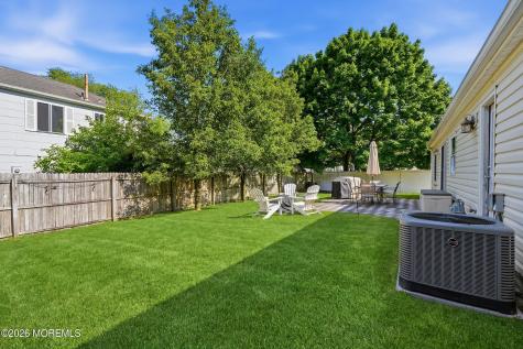 881 Eaglehurst Court Toms River NJ 08753