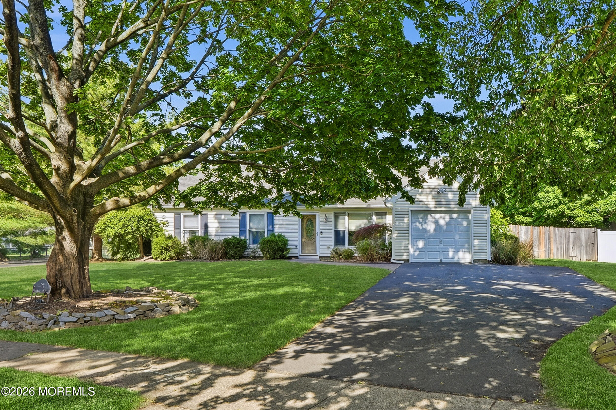 881 Eaglehurst Court Toms River NJ 08753