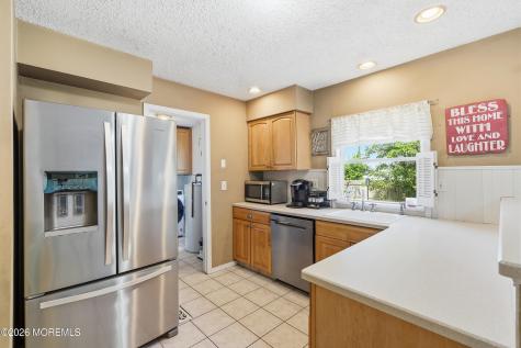 881 Eaglehurst Court Toms River NJ 08753