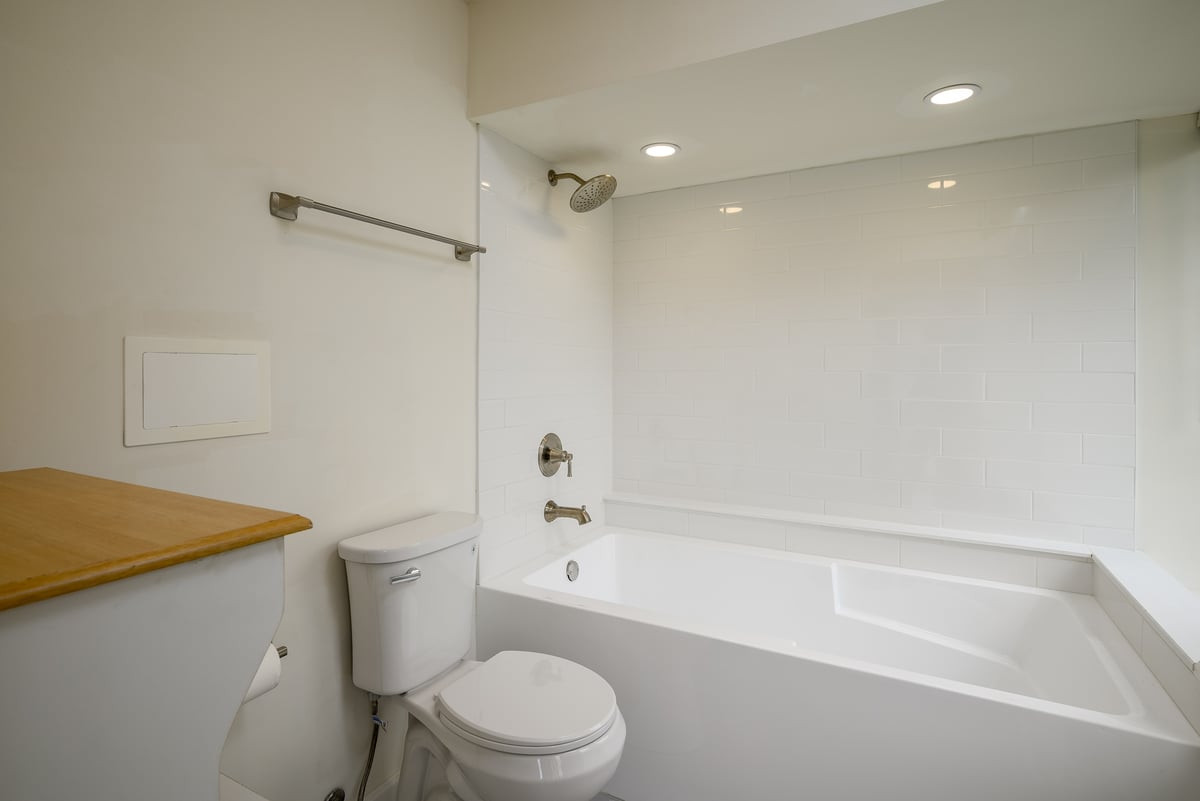 13 Benjamin Franklin Drive Monroe NJ 08831