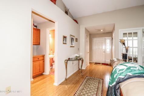 1033A Thornbury Lane Manchester NJ 08759
