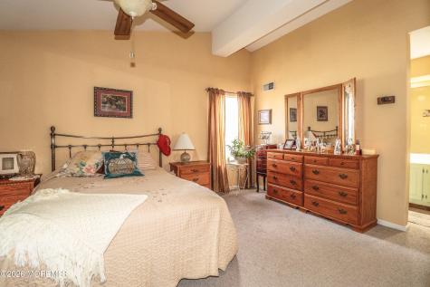 1033A Thornbury Lane Manchester NJ 08759