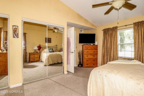 1033A Thornbury Lane Manchester NJ 08759