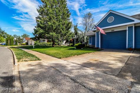 1033A Thornbury Lane Manchester NJ 08759