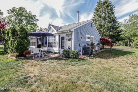 1033A Thornbury Lane Manchester NJ 08759