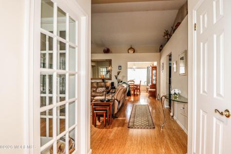 1033A Thornbury Lane Manchester NJ 08759