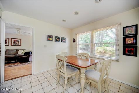 28 Morningside Drive Old Bridge NJ 08857