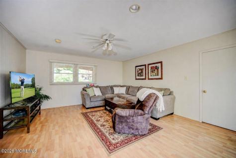 28 Morningside Drive Old Bridge NJ 08857