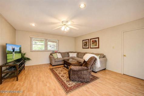 28 Morningside Drive Old Bridge NJ 08857
