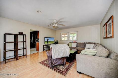 28 Morningside Drive Old Bridge NJ 08857