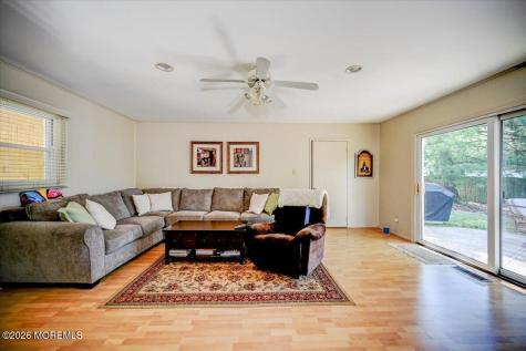 28 Morningside Drive Old Bridge NJ 08857