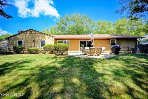 28 Morningside Drive Old Bridge NJ 08857