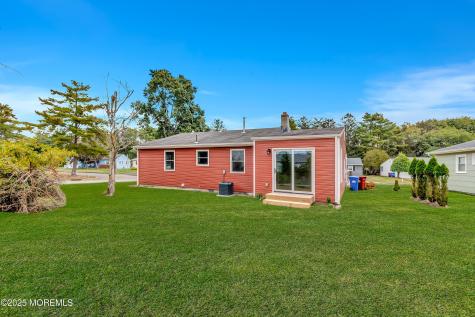 44 Chancellor Court Toms River NJ 08757