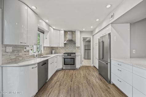4 Canadian Woods Road Marlboro NJ 07746