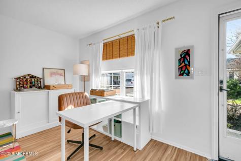 53 Farnworth Close Freehold NJ 07728