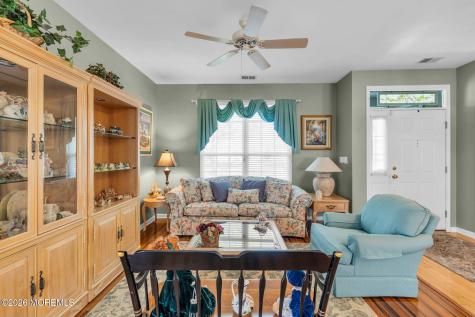 4 Chamber Lane Columbus NJ 08022
