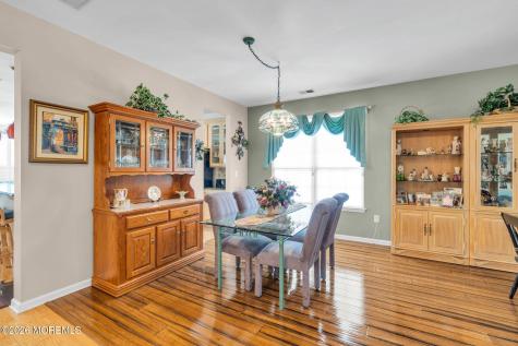 4 Chamber Lane Columbus NJ 08022