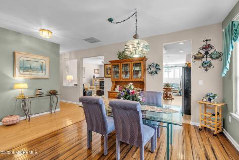 4 Chamber Lane Columbus NJ 08022