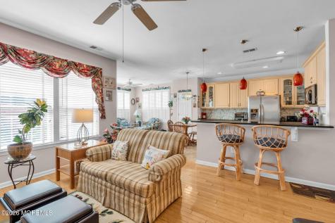 4 Chamber Lane Columbus NJ 08022