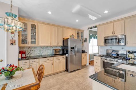 4 Chamber Lane Columbus NJ 08022