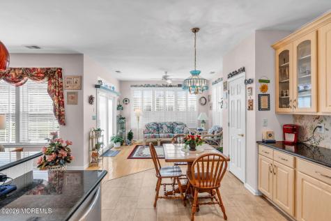 4 Chamber Lane Columbus NJ 08022