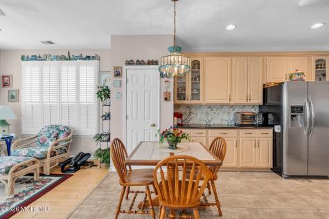 4 Chamber Lane Columbus NJ 08022