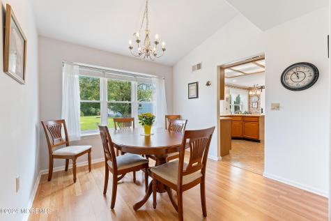 981B Thornbury Lane Manchester NJ 08759