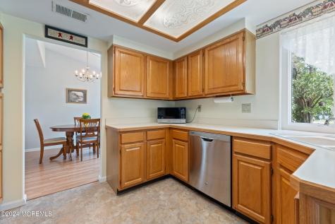 981B Thornbury Lane Manchester NJ 08759