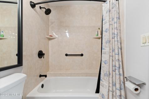 981B Thornbury Lane Manchester NJ 08759