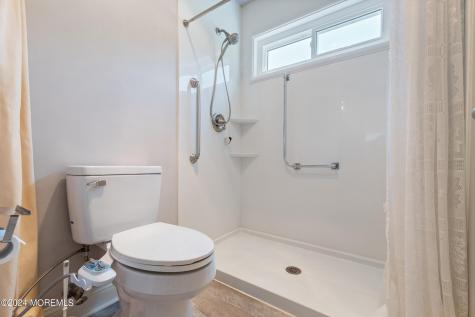 981B Thornbury Lane Manchester NJ 08759