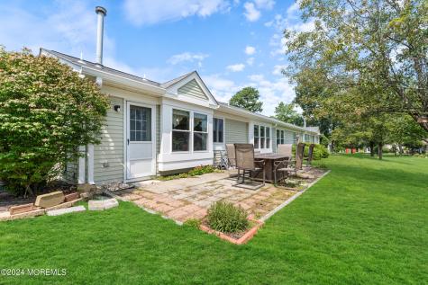 981B Thornbury Lane Manchester NJ 08759