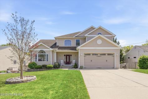 137 Mooring Road Manahawkin NJ 08050