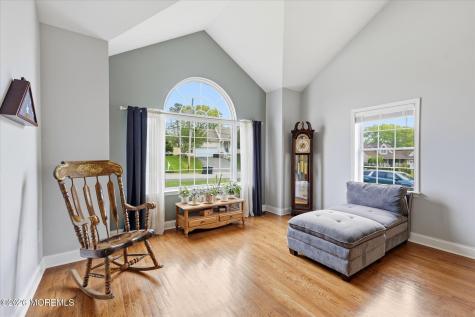 137 Mooring Road Manahawkin NJ 08050