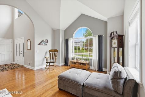 137 Mooring Road Manahawkin NJ 08050