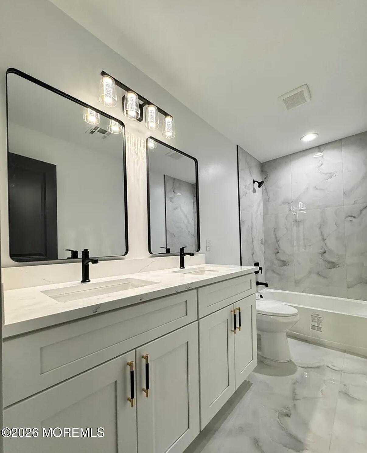 813 Ensign Avenue Beachwood NJ 08722