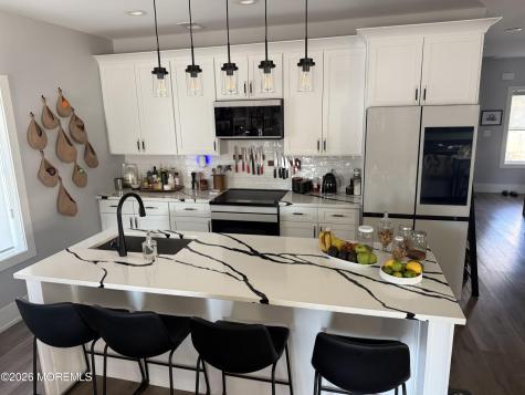 813 Ensign Avenue Beachwood NJ 08722