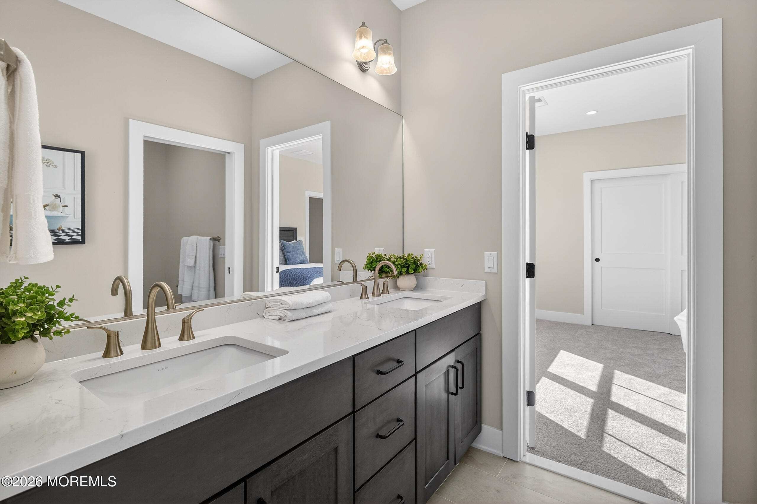 4 Arthur Lane Cranbury NJ 08512