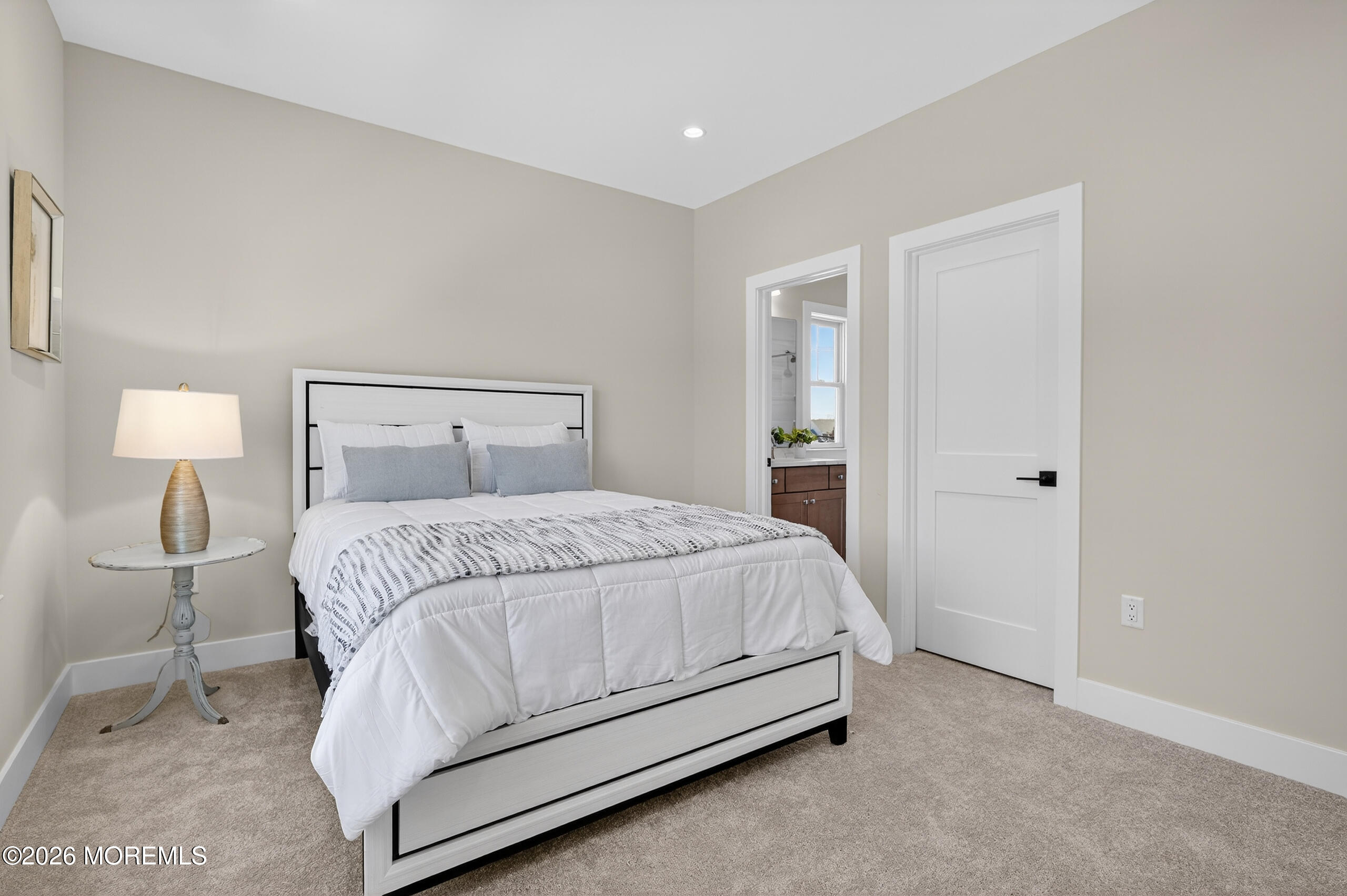 4 Arthur Lane Cranbury NJ 08512
