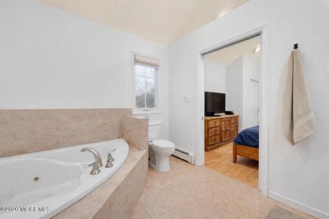 627 E Vail Road Landing NJ 07850