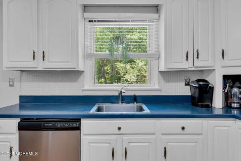 42 Ocean Avenue Jackson NJ 08527