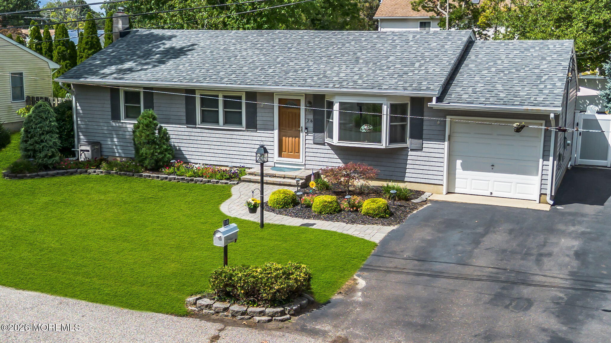 316 Anchor Avenue Beachwood NJ 08722