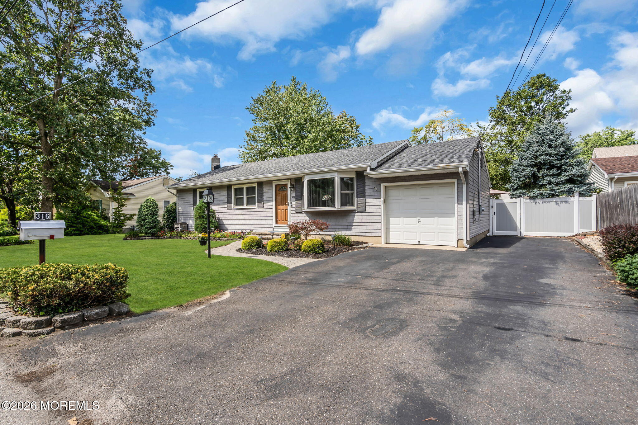 316 Anchor Avenue Beachwood NJ 08722