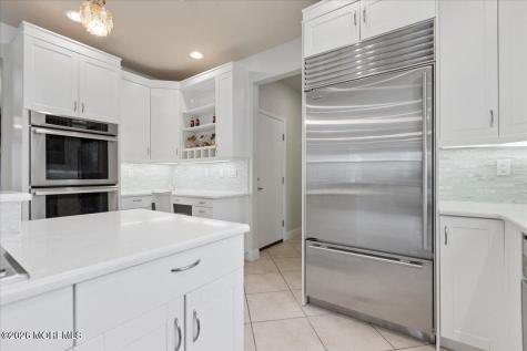 317 Sinclair Court Morganville NJ 07751