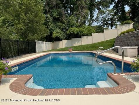 891 Church Lane Middletown NJ 07748