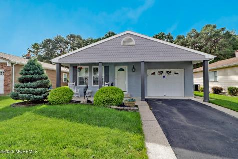 73 Chesterfield Lane Toms River NJ 08757