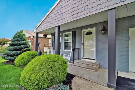 73 Chesterfield Lane Toms River NJ 08757